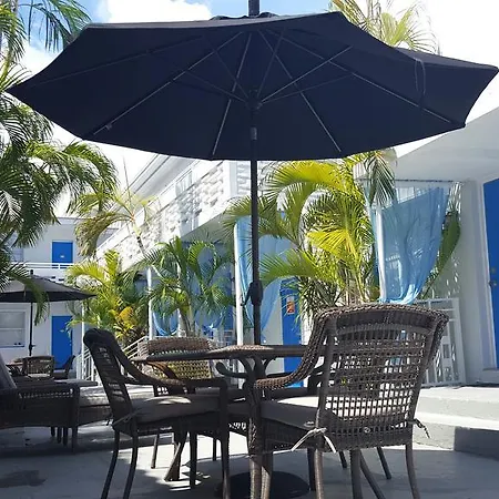 Miami Beach Byron Suites